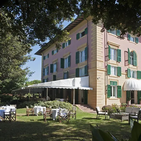 Augustus Lido-3